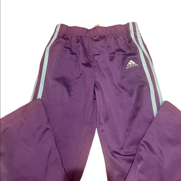 ADIDAS Girls Tracksuit - Picture 7 of 7